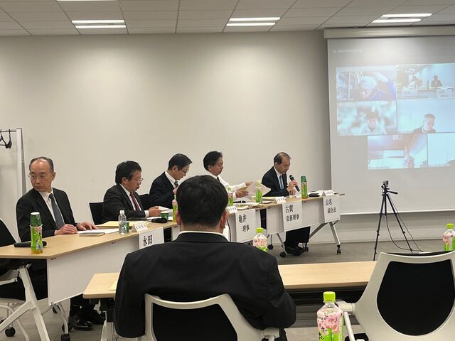写真15 山名副会長