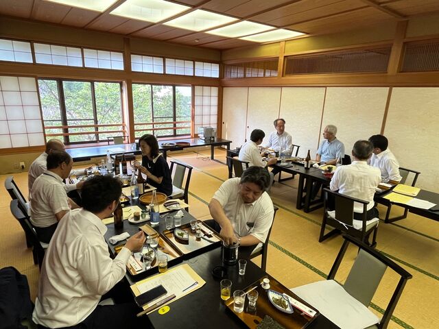 2024.7.24写真8 宴席風景