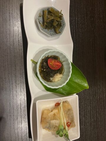 写真3 前菜三品