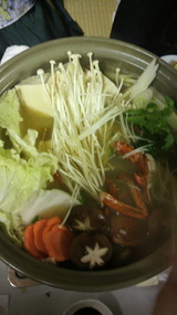 鍋に野菜を