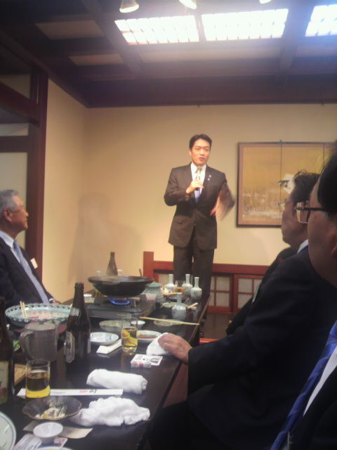 17(19)尾崎知事