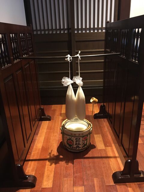 写真2 袋吊り搾りを吊るす