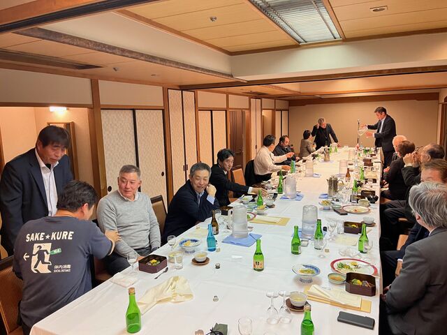 �̿�33  ��������