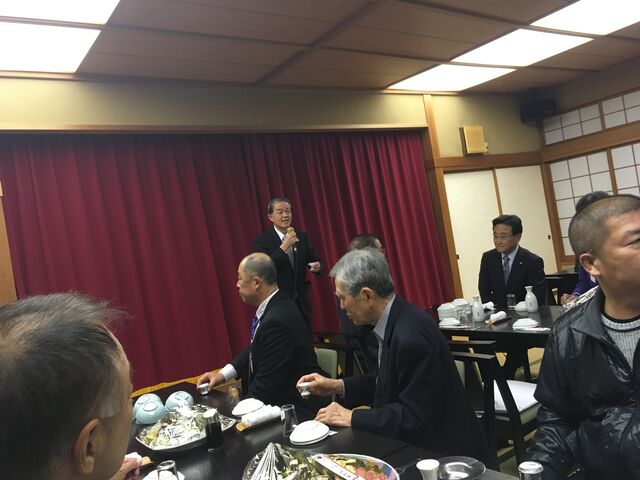 写真9 副町長乾杯発声