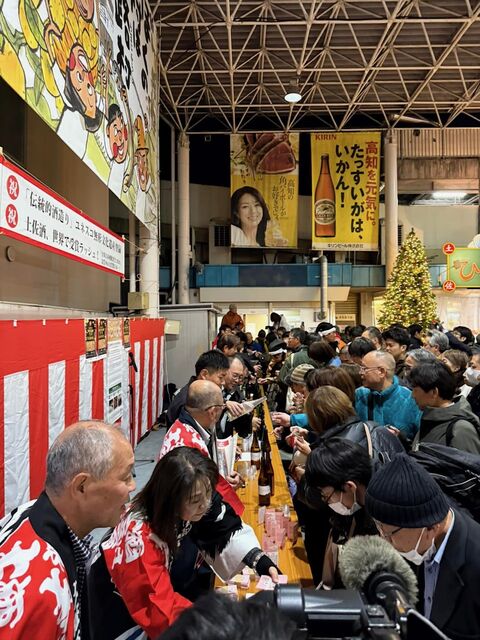 写真23 次々にお客さん3