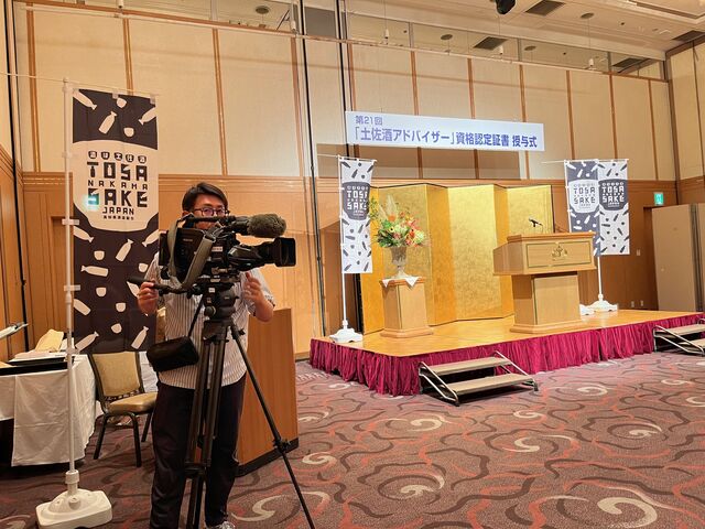 写真4 マスコミ取材