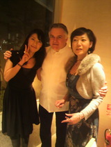 ドミニクさんと美女