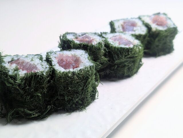 写真6 スジアオノリの土佐巻き2