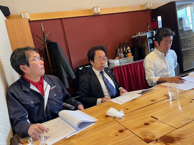 写真5 梅原委員長