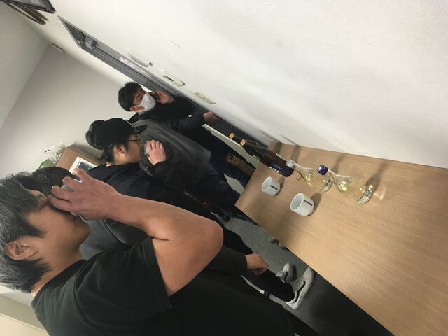 写真7 試飲風景