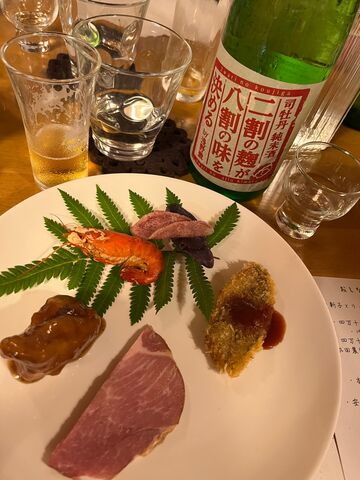 写真25 二割八割と酒肴盛り