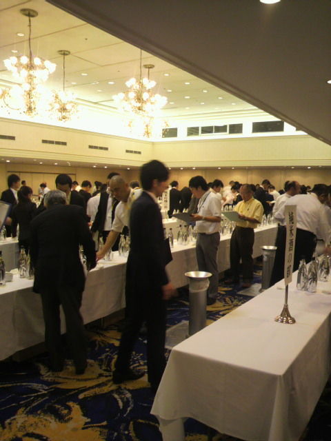 「純米酒部門」利き酒