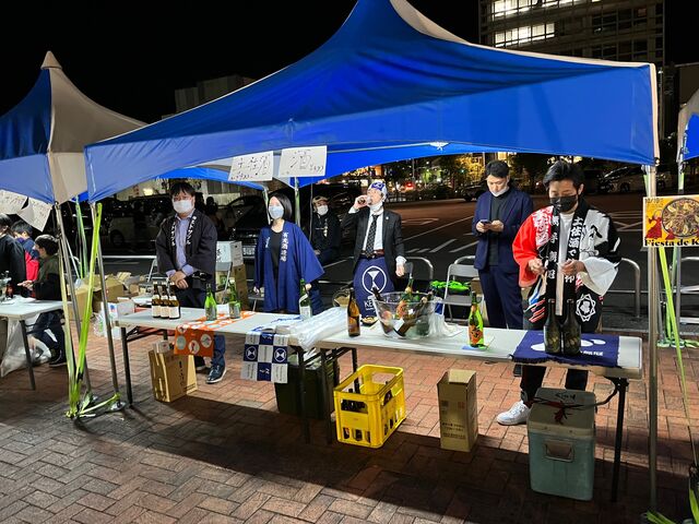 写真29 土佐酒ブースのメンバー