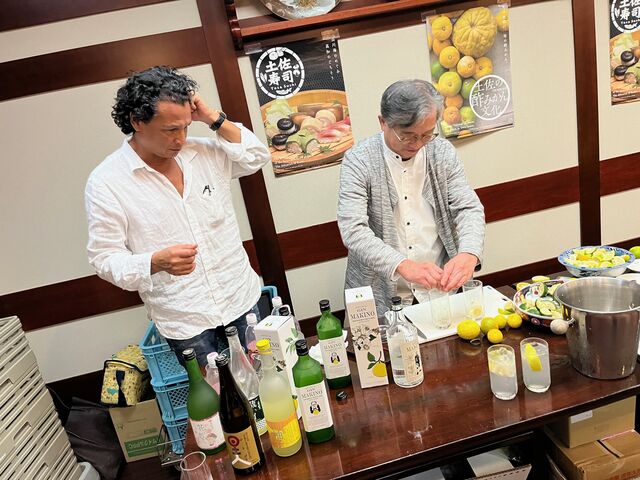 写真44 塩田さんとボビーさん
