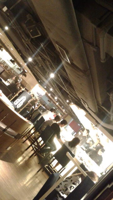 (23)「寿司喰」店内