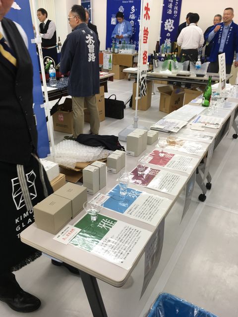 �̿�9 ���饹