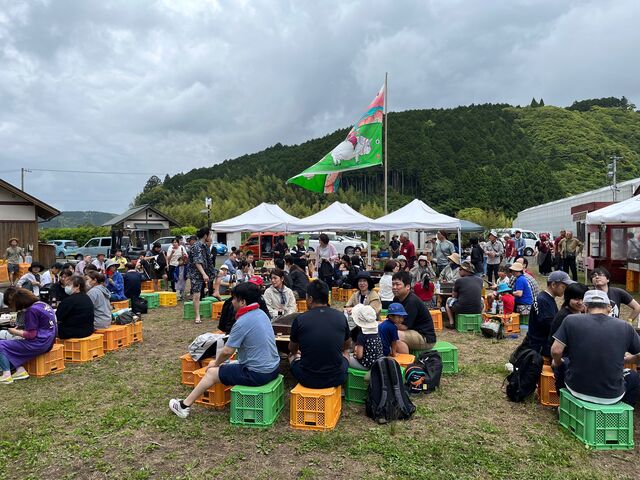 写真9 交流会場