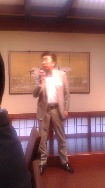 (2)���Ҳ����⹧�ײ�Ĺ������