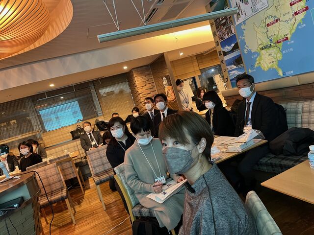 写真14 ディスカッション友田さん