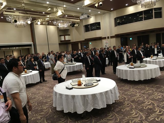 写真13 開会会場風景