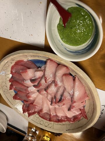 写真14 葉にんにくのヌタと寒ぶりの刺身