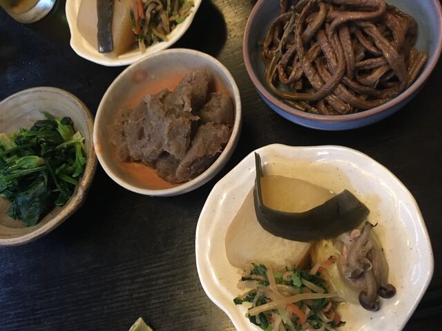 写真6 つきだし 煮物