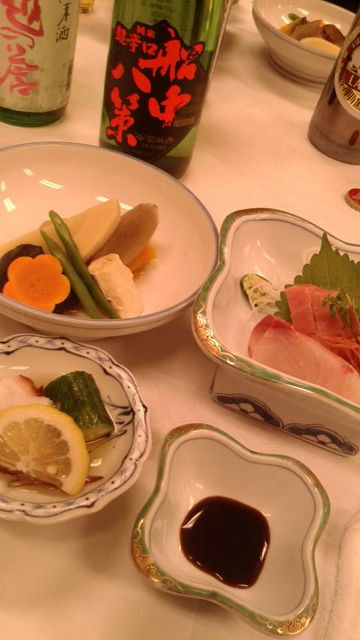 (26)懇親会の料理とお酒