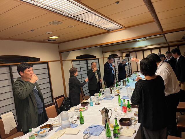 �̿�37  �����ᴥ��