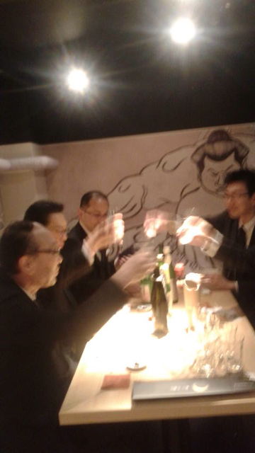 16(11)乾杯