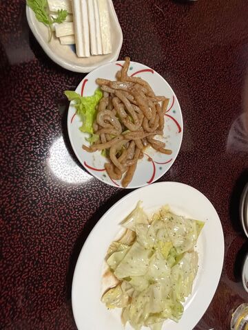 写真4 アンチョビキャベツ他