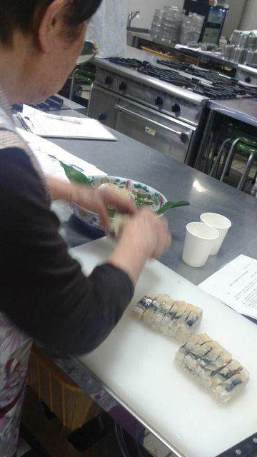 (8)���м��������դ��뾾������