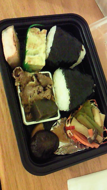 レストラン日本でもらった朝食