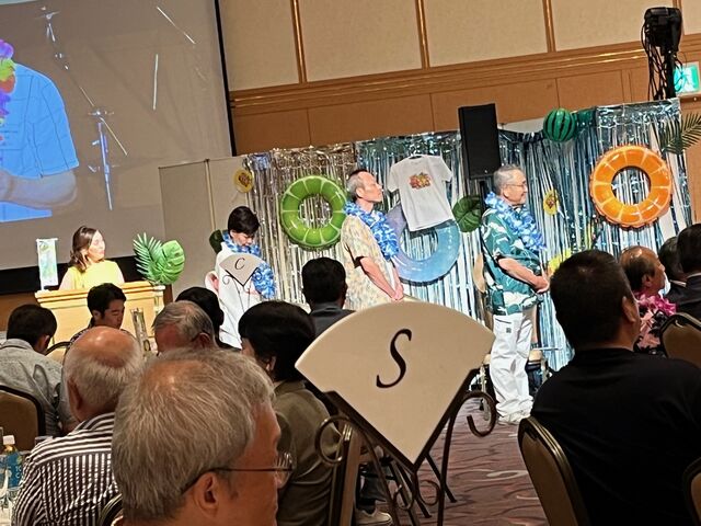 写真9 ケンジンの3人