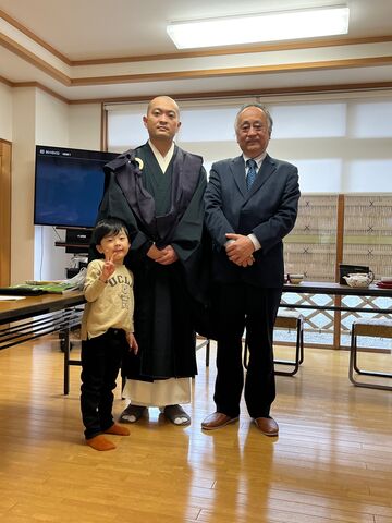 写真10 住職と息子さんと