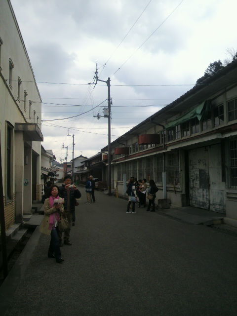 (2)酒蔵の道にお客様2