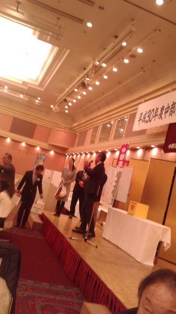 (18)������