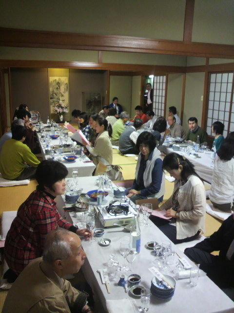 (1)開会前の会場風景