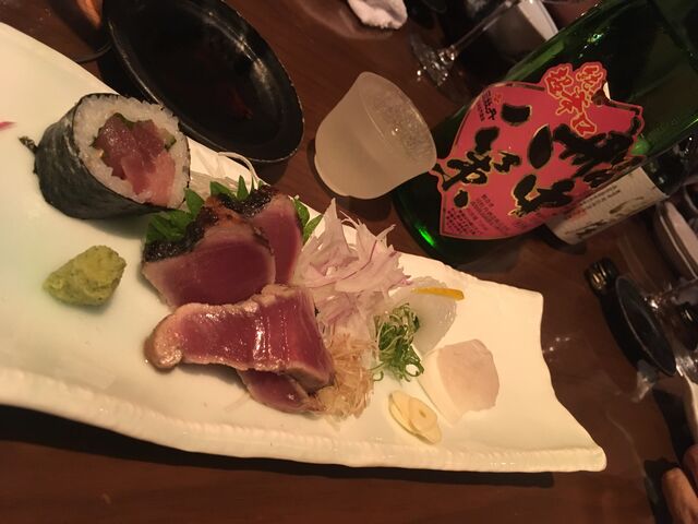 写真7 船中しぼりたてと刺身盛り