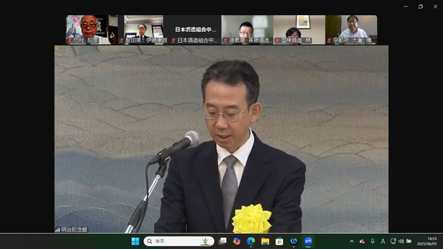 �̿����������н˼�