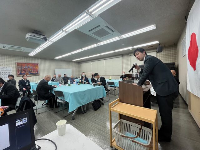 写真10 講師紹介