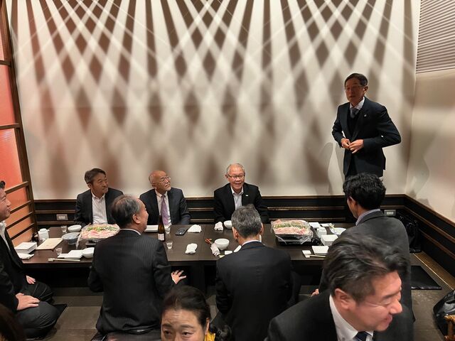 写真10 弥勒さん乾杯発声