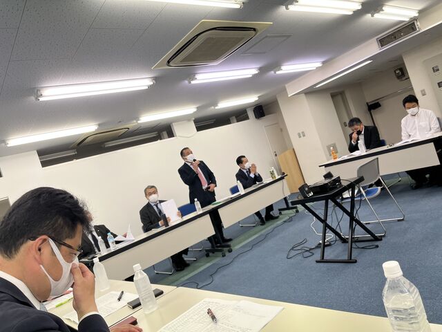 写真1 懇談会開会