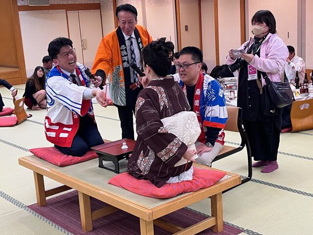 写真16 はし拳模範