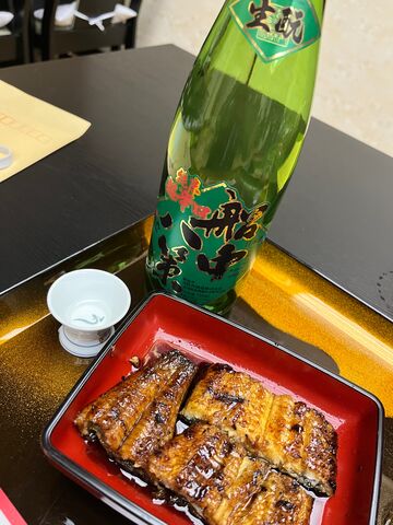 写真23 船中きもとと蒲焼き