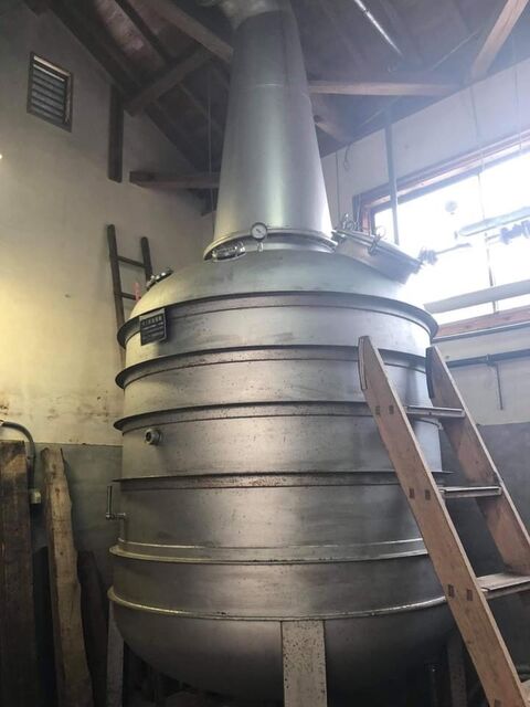 写真2 蒸留器