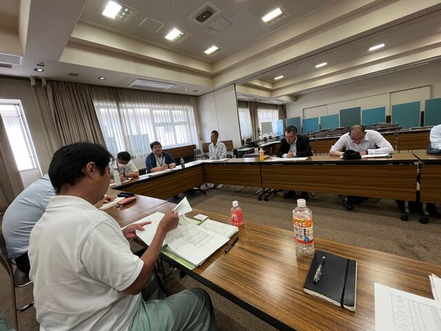 写真13 酒米価格協議会風景