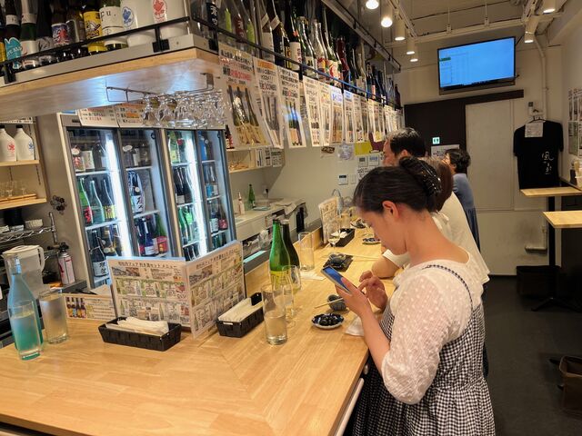 写真7 お客様次々来店