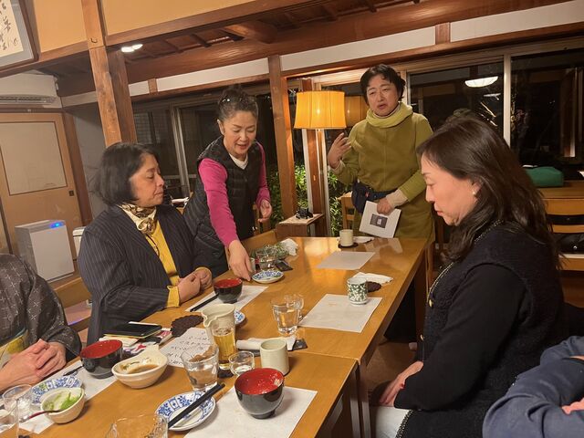 写真21 マンボ語る