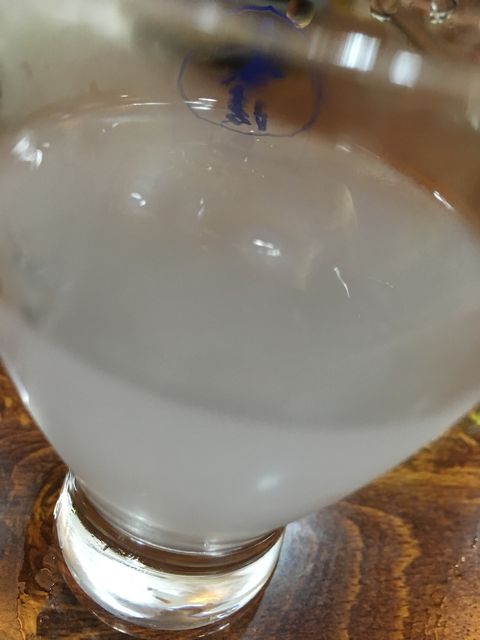 写真11 白濁したジン