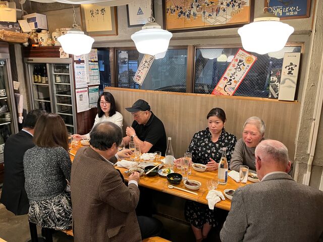 写真10 宴席風景テーブル